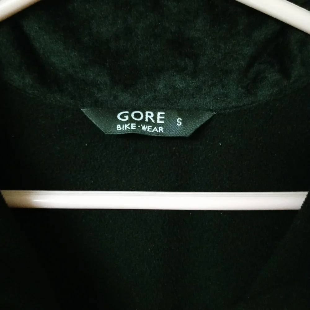 Gore Bike Wear Windstopper Biking Jacket Men Size Small Yellow Zip off Sleeves